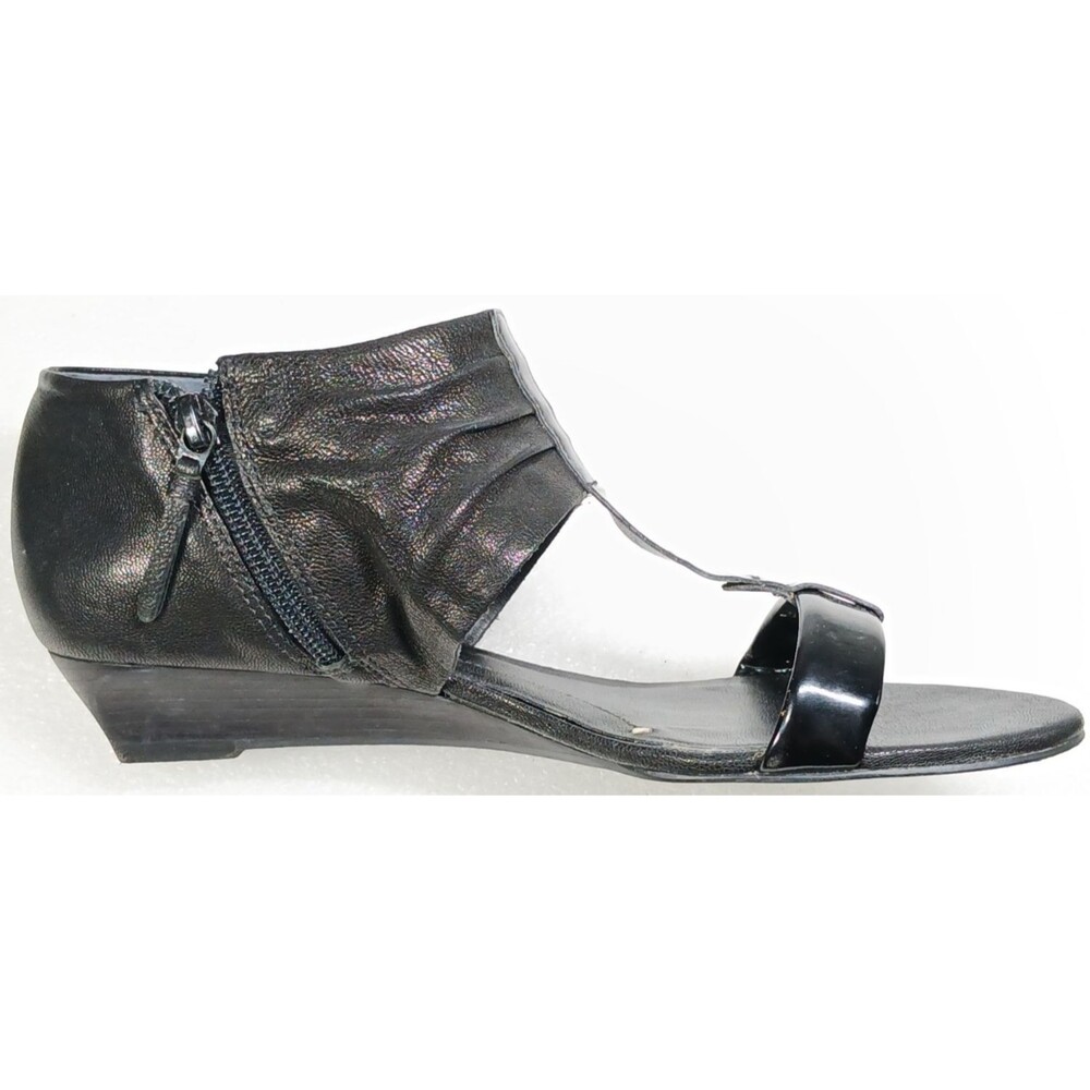 BCBG Max Azria Ma-Isla Black Leather Ankle Strap Sandals Women’s 8 Zip Wedges